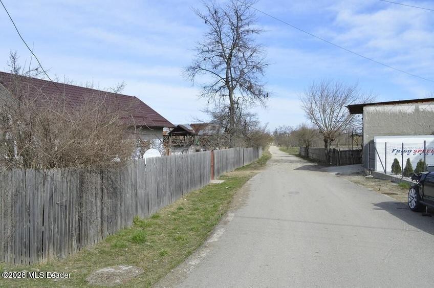Teren Construcții intravilan de 4000 mp, în Suseni