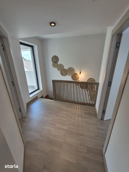 Apartament cu 3 camere, mobilat în Titan