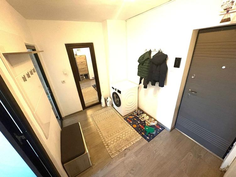 Apartament cu 2 camere decomandat, mobilat în Dacia