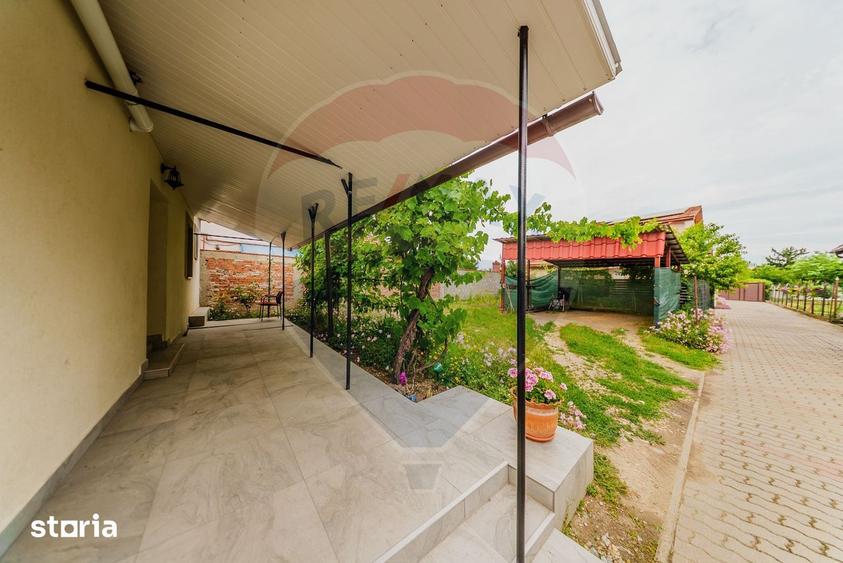 Casă cu 2 camere cu Teren 100 Mp în Pârneava