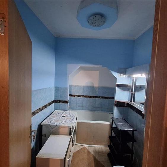 Apartament cu 2 camere decomandat, mobilat în Central