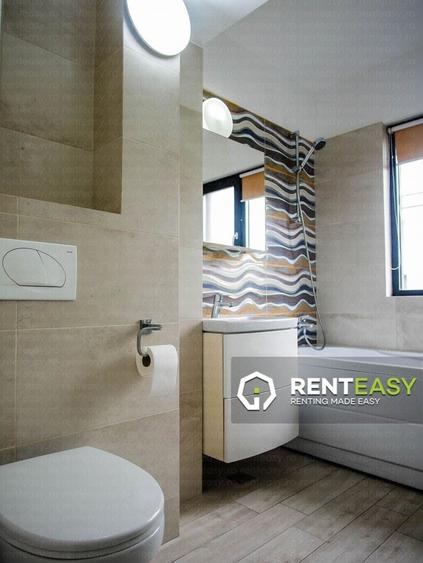 Apartament cu 2 camere nedecomandat în Podul de Fier