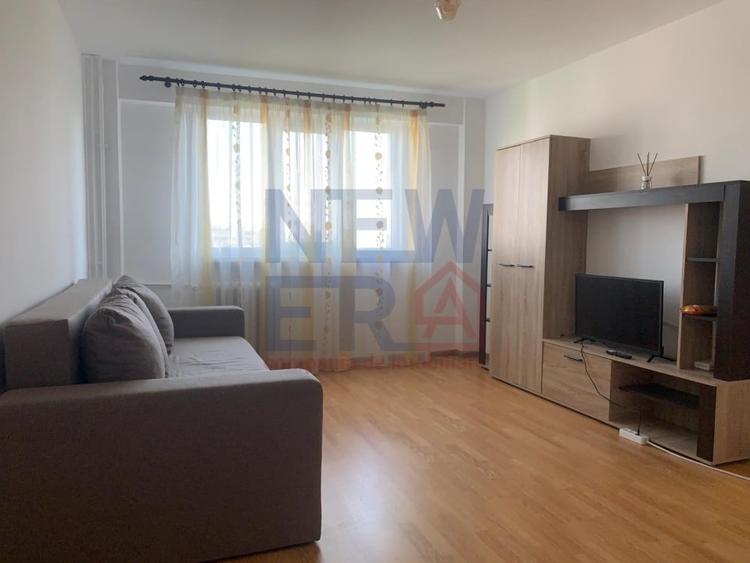 Apartament cu 2 camere semidecomandat, mobilat în Berceni