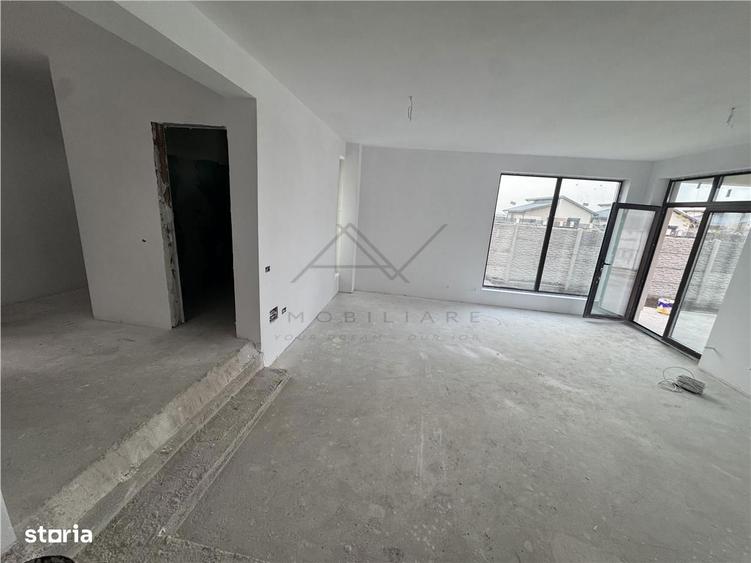 Casă cu 7 camere cu Canalizare în Ciorogârla