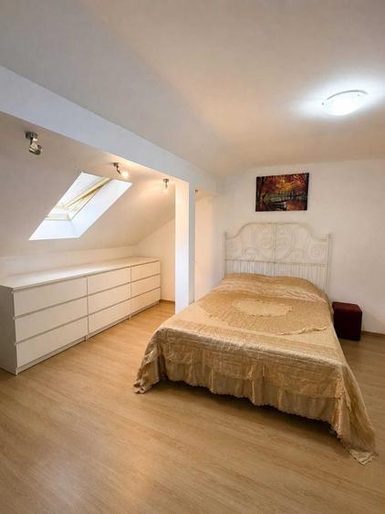 Apartament cu 4 camere decomandat în Exterior Vest