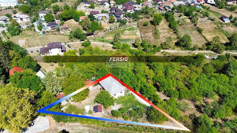 Casă individuală cu 1 camere cu Teren 1000 Mp în Fersig