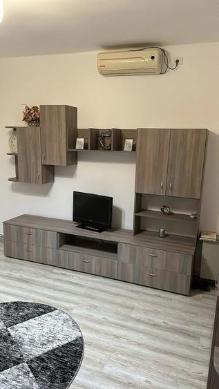 Casă cu 2 camere cu Teren 300 Mp în Dâmbovița