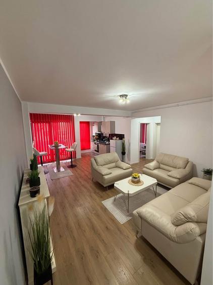 Apartament cu 3 camere în Cetate