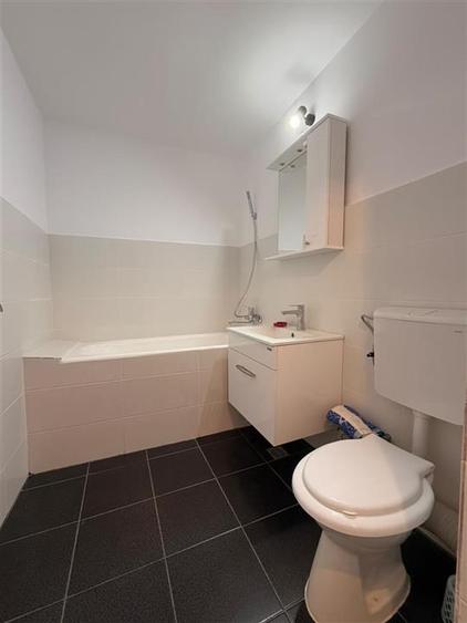 Apartament cu 2 camere decomandat în Nicolina