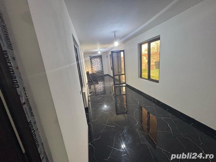 Casă cu 6 camere în Central