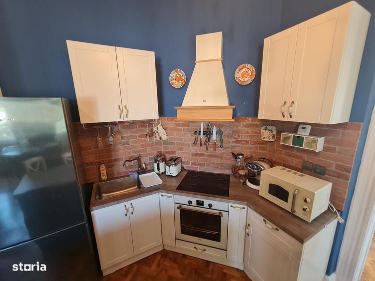 Apartament cu 3 camere în Ultracentral