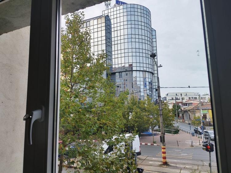PROPRIETAR,ofer spre inchiriere, apartament cu 2 camere,decomandat,54 mp,Calea Calarasi,vis a vis,de Facultatea Hyperion - 16
