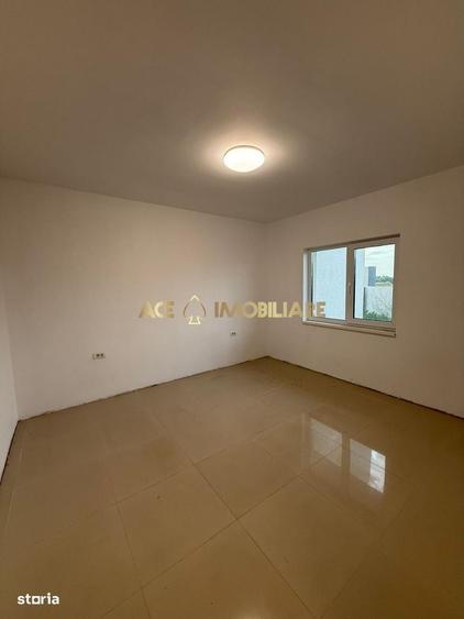 Casă cu 4 camere în Dobreni