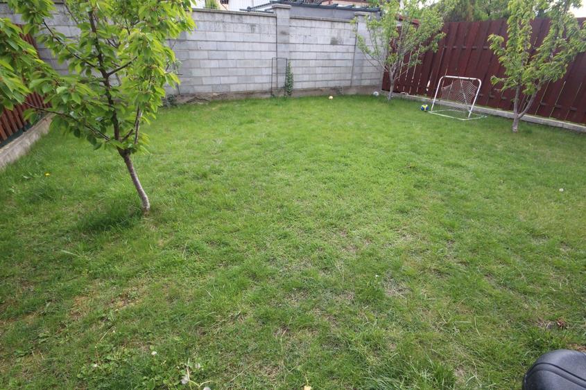 Duplex cu 5 camere cu Canalizare în Braytim