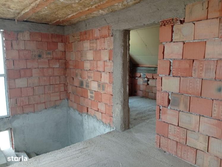 2 case de vanzare in Iratosu - 6