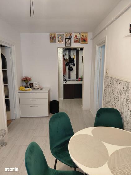 Apartament cu 2 camere decomandat în Exterior Vest