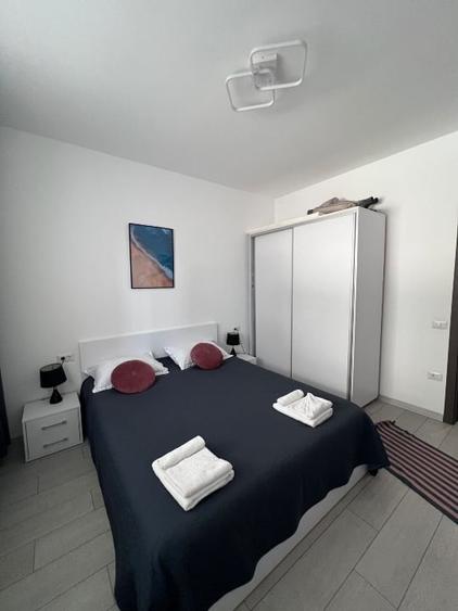 Apartament cu 2 camere semidecomandat, mobilat în Nord