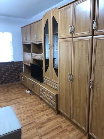 Apartament cu 2 camere decomandat în Far