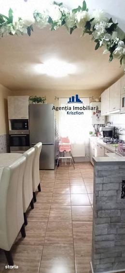 Apartament cu 2 camere decomandat în Burdea