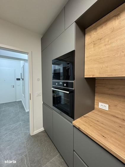 Apartament cu 2 camere decomandat, mobilat în Tractorul