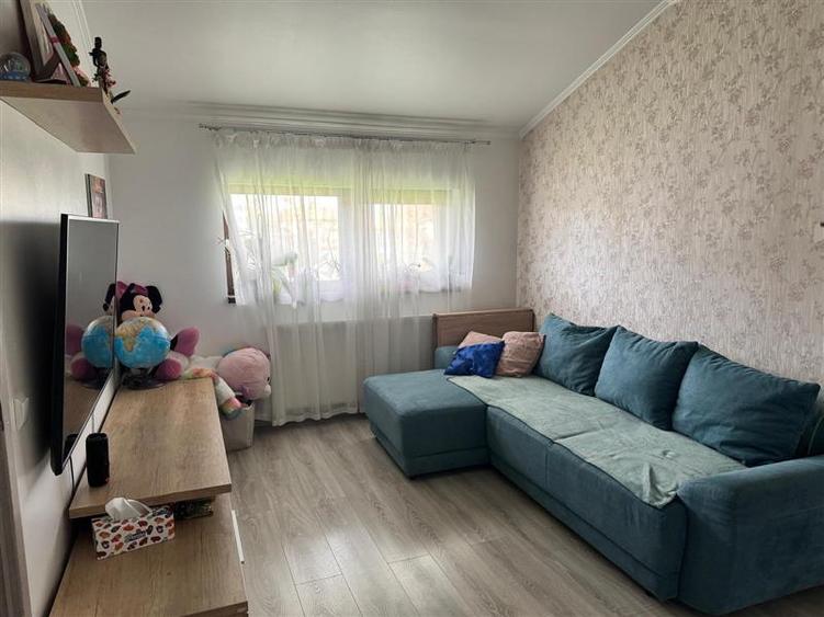 Apartament cu 2 camere decomandat, mobilat în Aeroport