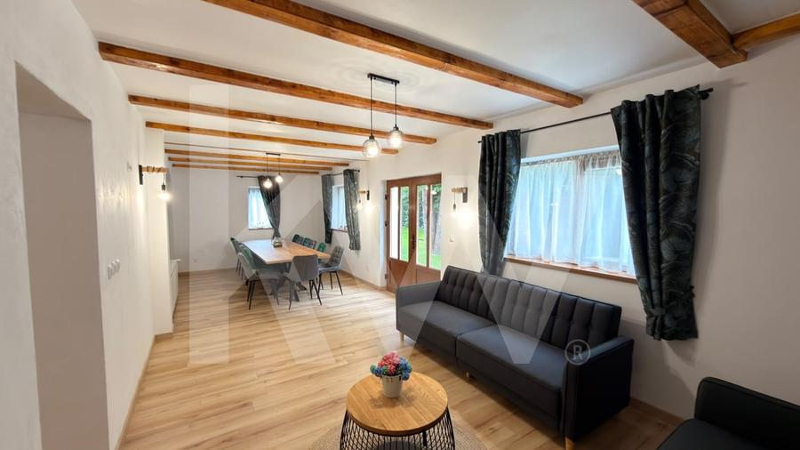Casă individuală cu 7 camere cu Canalizare în Avrig