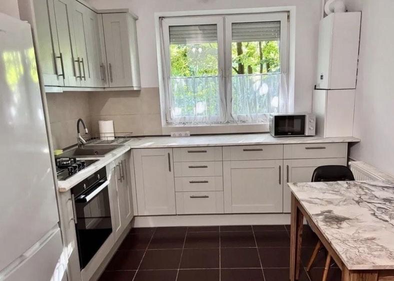 Apartament cu 2 camere semidecomandat în Careiului
