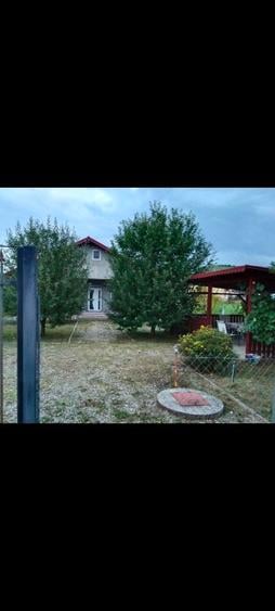 Casă individuală cu 4 camere cu Teren 663 Mp în Jelna