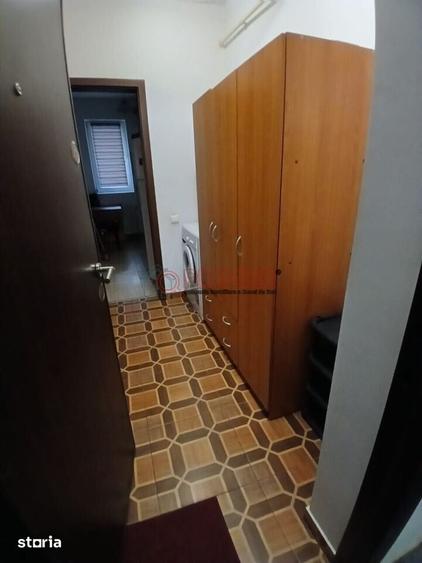Apartament cu 2 camere în Apărătorii Patriei