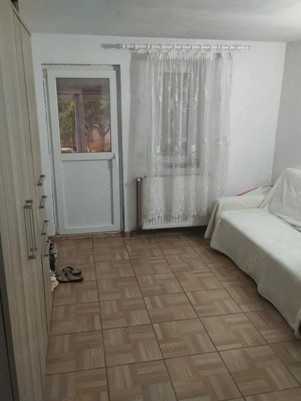 Casă cu 4 camere cu Teren 740 Mp în Pișchia