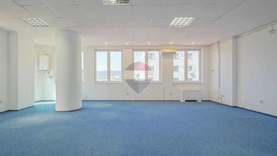 Spațiu comercial, de 70 mp, în Vlahuță