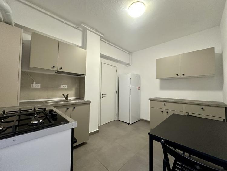 Apartament cu 2 camere decomandat în Păcii