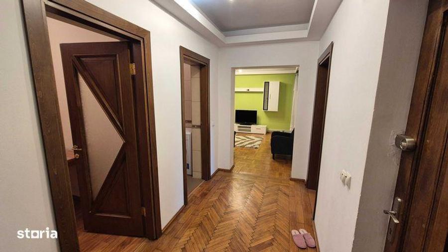 Apartament cu 2 camere decomandat în Central
