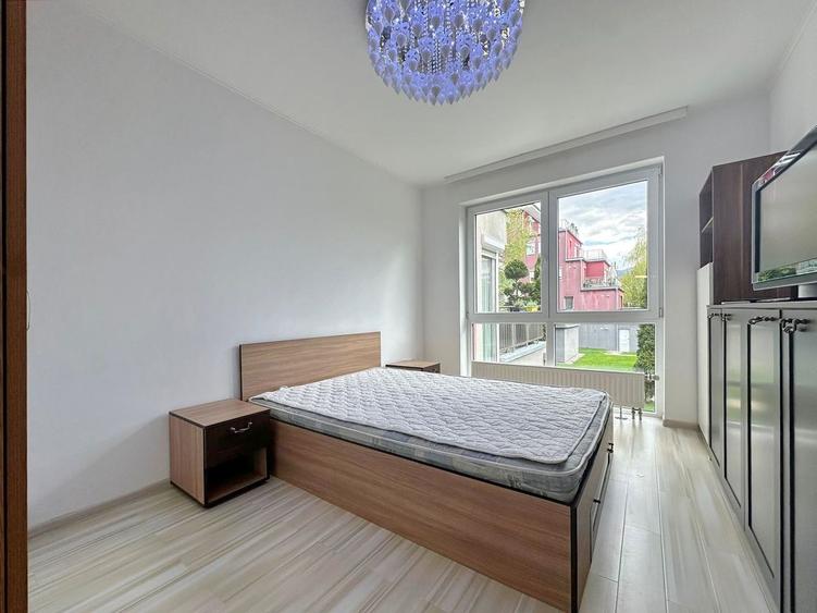 Apartament cu 4 camere decomandat în Avantgarden
