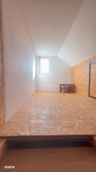 Casă cu 5 camere cu Teren 500 Mp în Crevedia