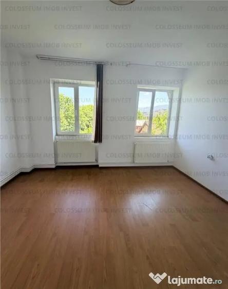 Apartament cu 2 camere decomandat în Centrul Civic