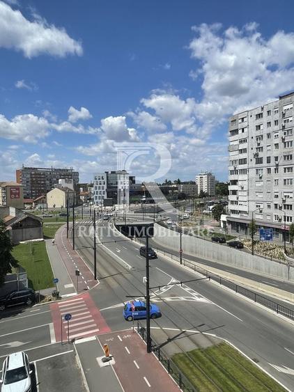 Apartament cu 2 camere decomandat, mobilat în Centru Civic