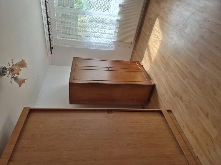 Apartament cu 3 camere semidecomandat în Central