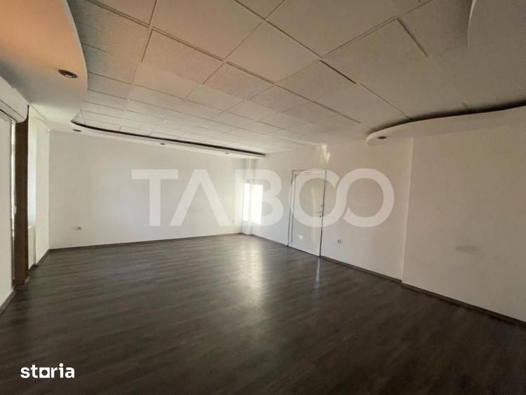 Spațiu comercial, de 150 mp, în Terezian