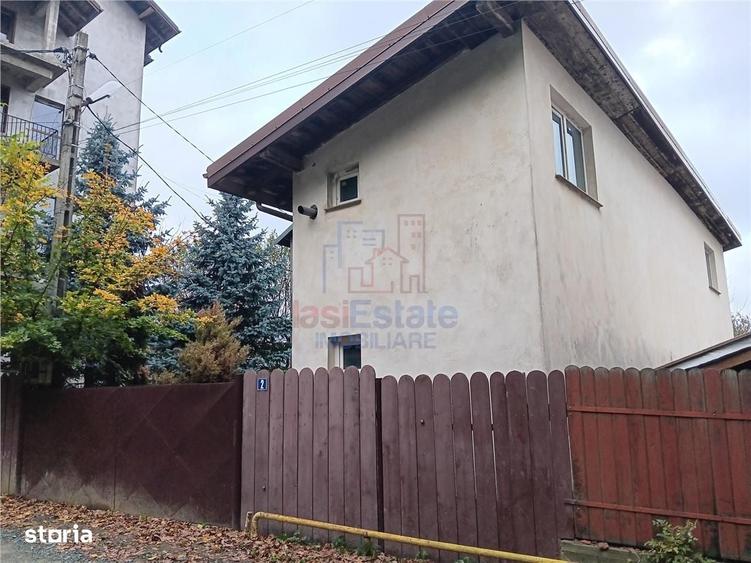 Casă cu 4 camere în Sticlăria