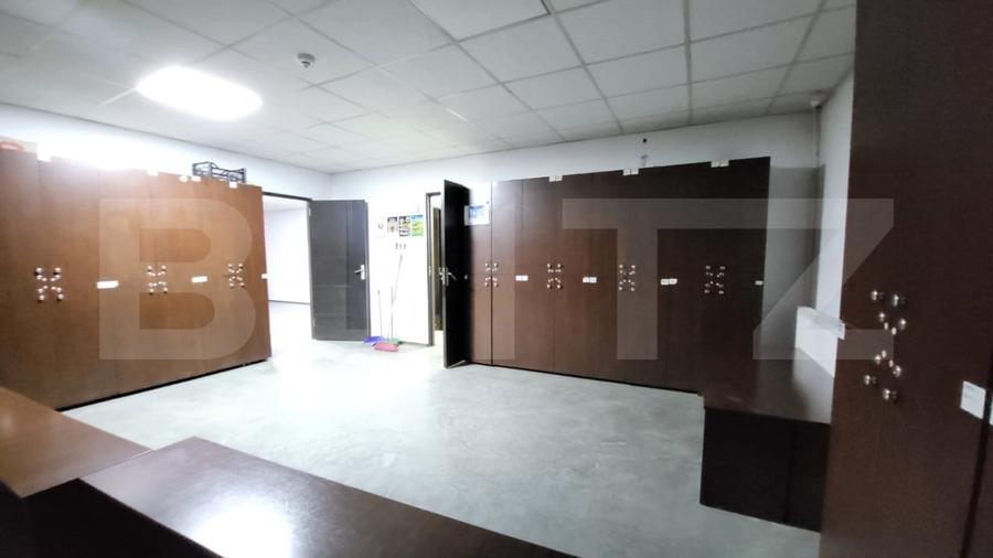 Spațiu comercial, de 210 mp, în Debarcader