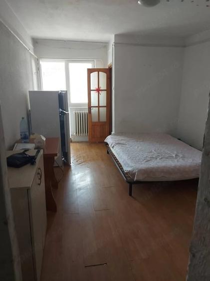 Garsonieră semidecomandată în Nicolina