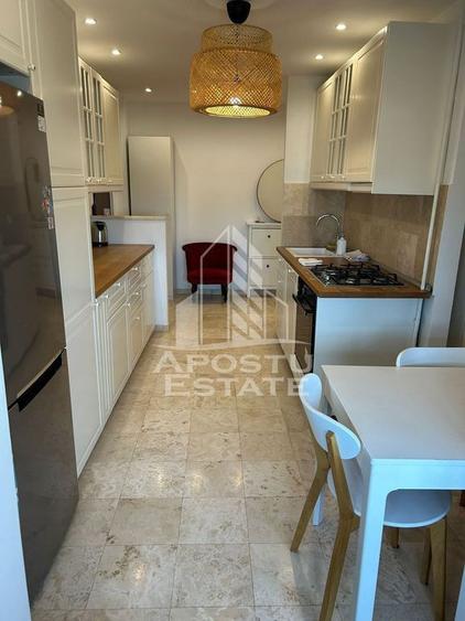 Apartament cu 3 camere decomandat, mobilat în Take Ionescu