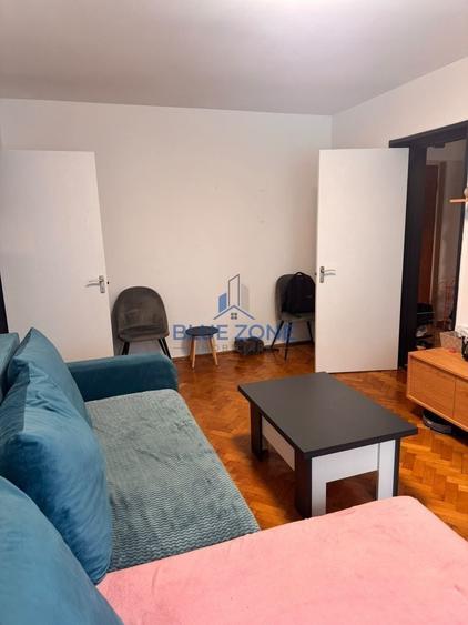 Apartament cu 2 camere semidecomandat în Gorjului