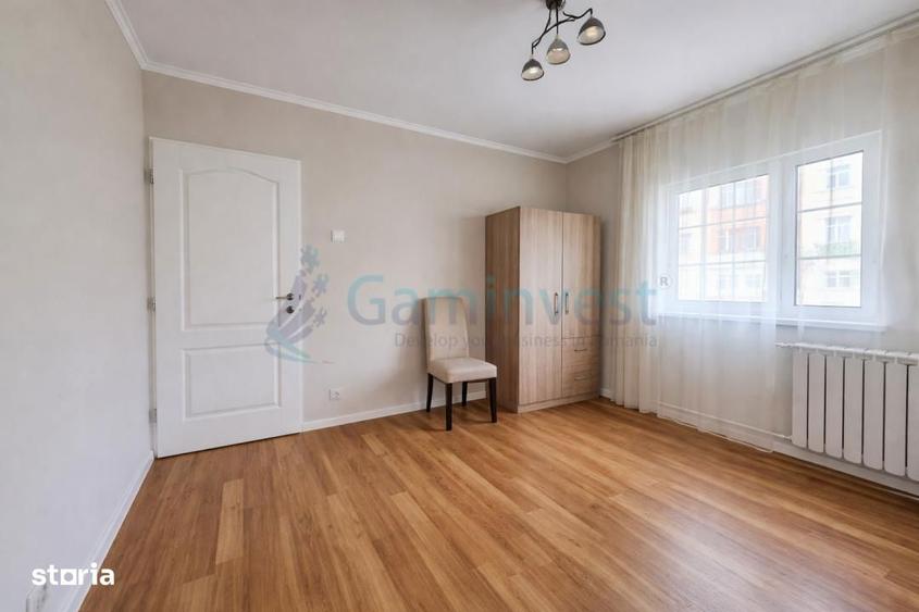 Apartament cu 3 camere în Decebal