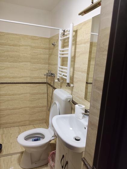 Garsonieră semidecomandată în Titan