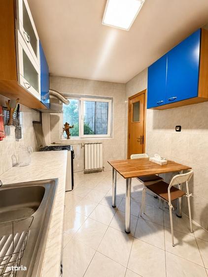 Apartament cu 3 camere decomandat în Tineretului