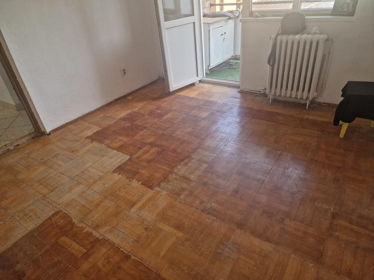 Apartament cu 2 camere decomandat în Mărăței