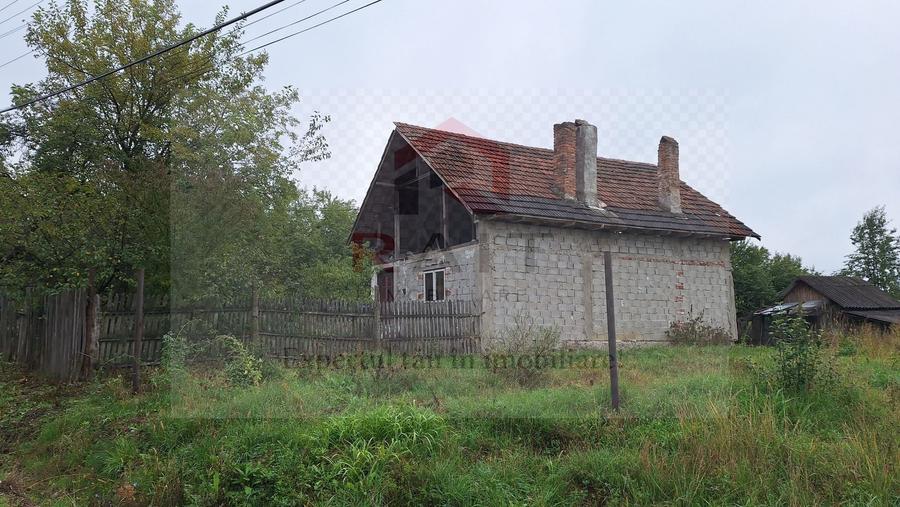 Casă individuală cu 2 camere cu Canalizare în Băiculești