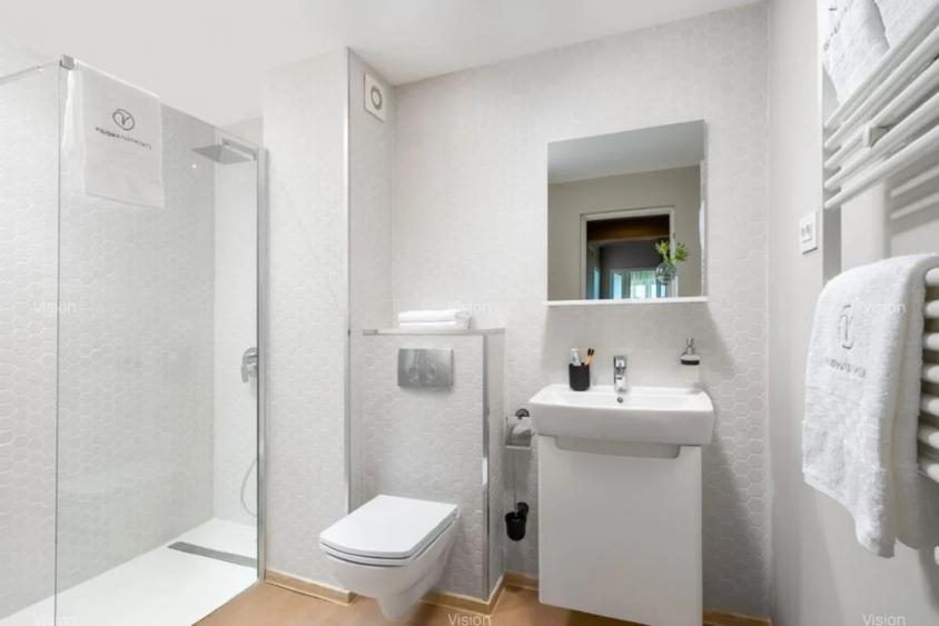Apartament cu 3 camere semidecomandat, mobilat în Floreasca